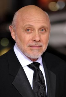 Hector_Elizondo